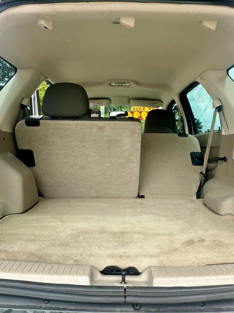 Ford Escape FWD 4dr XLS 2012