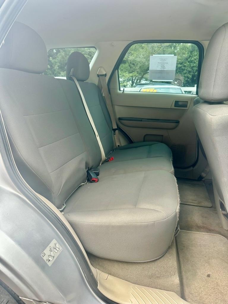 Ford Escape FWD 4dr XLS 2012