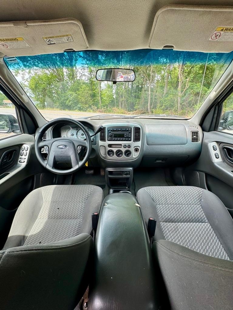 Ford Escape 4dr 103" WB XLT Sport 2003