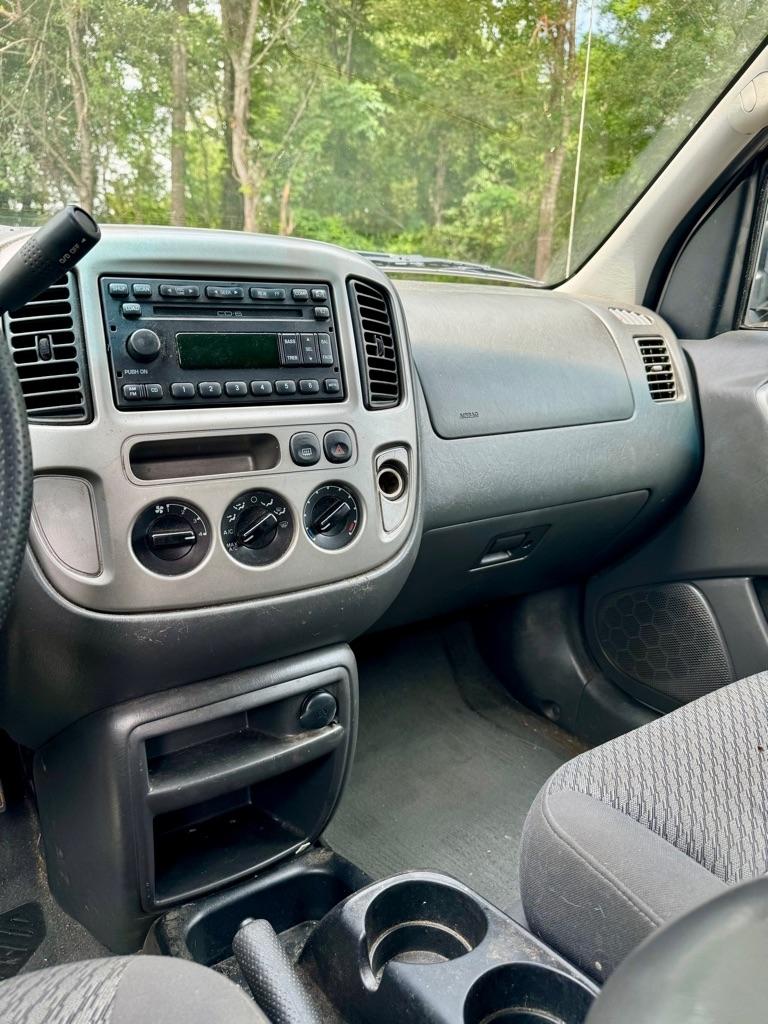 Ford Escape 4dr 103" WB XLT Sport 2003