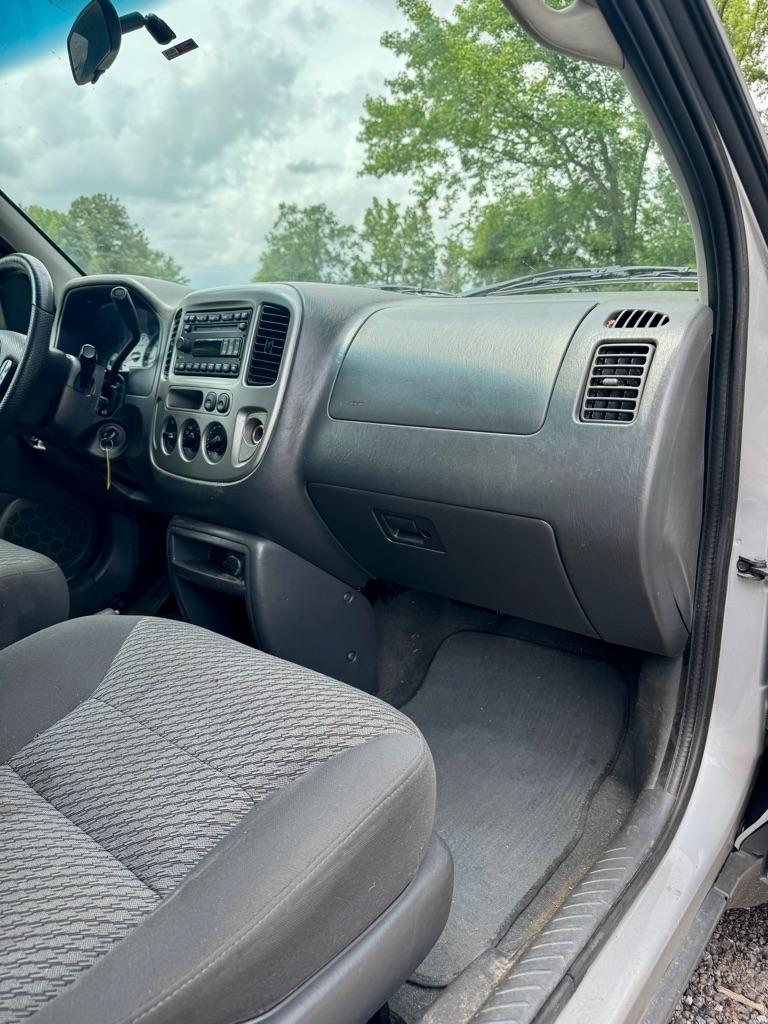 Ford Escape 4dr 103" WB XLT Sport 2003