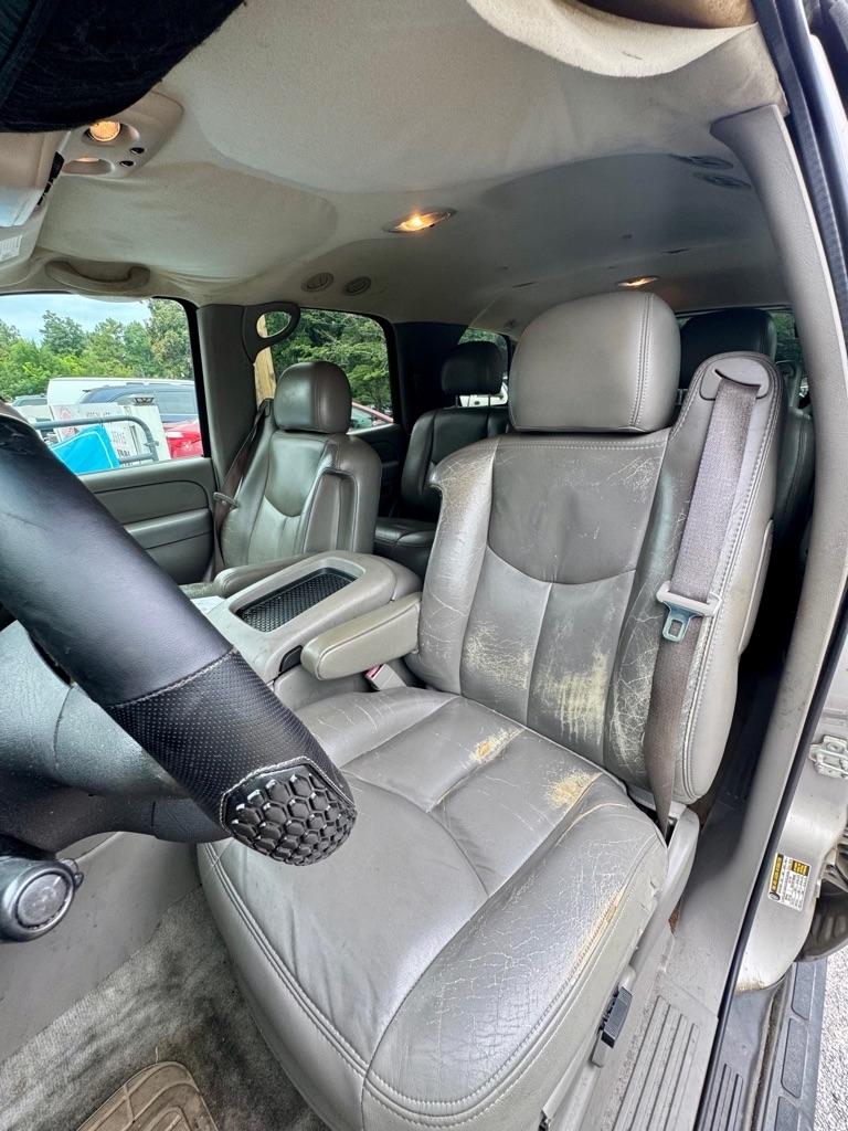 GMC Yukon 4dr 1500 SLT 2005