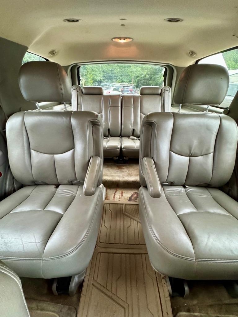 GMC Yukon 4dr 1500 SLT 2005