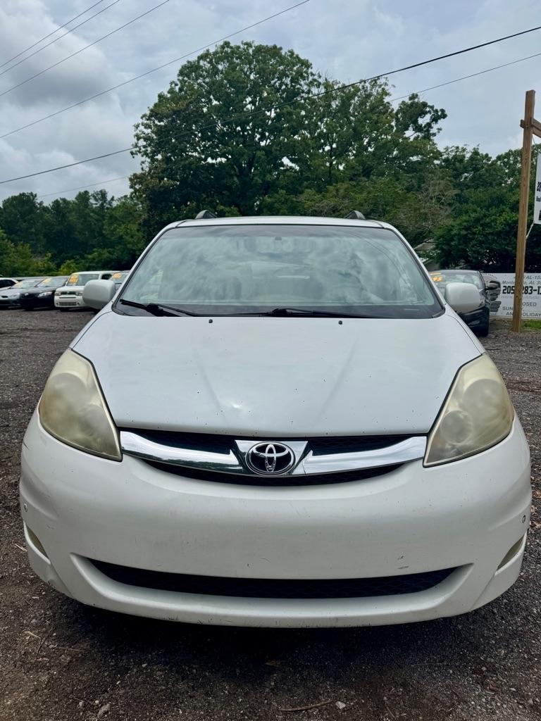 Toyota Sienna 5dr 7-Pass Van XLE Ltd FWD (Natl) 2007