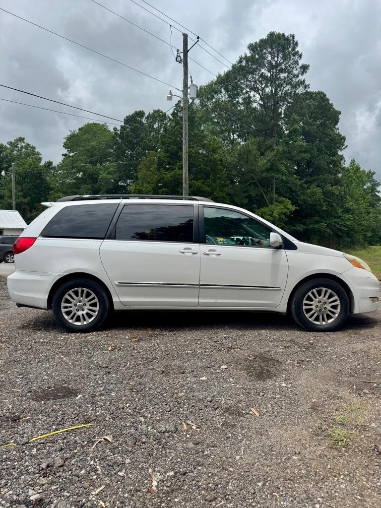 Toyota Sienna 5dr 7-Pass Van XLE Ltd FWD (Natl) 2007