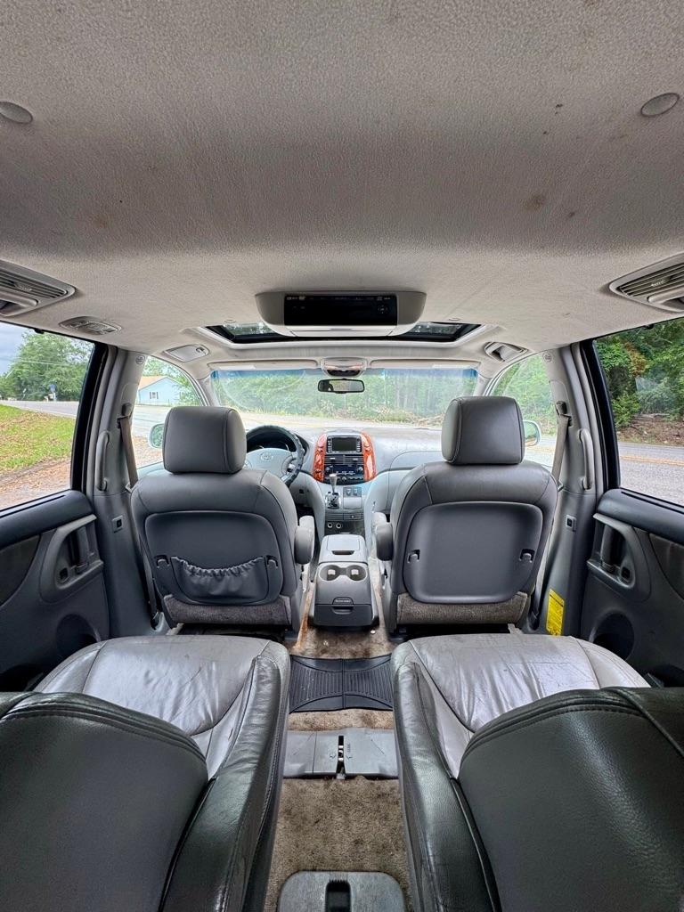 Toyota Sienna 5dr 7-Pass Van XLE Ltd FWD (Natl) 2007