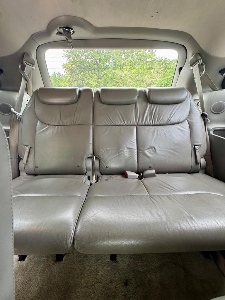Toyota Sienna 5dr 7-Pass Van XLE Ltd FWD (Natl) 2007