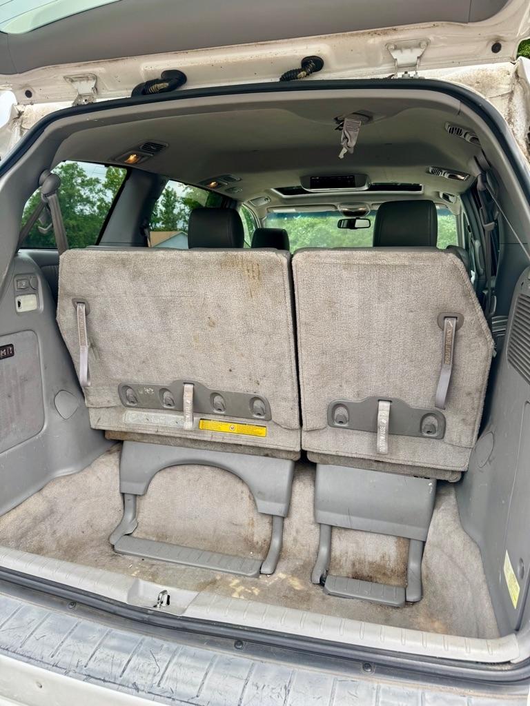 Toyota Sienna 5dr 7-Pass Van XLE Ltd FWD (Natl) 2007
