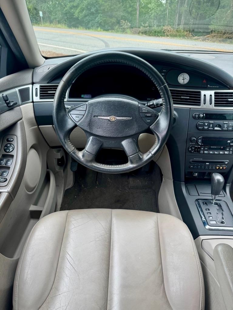 Chrysler Pacifica 4dr Wgn Touring FWD 2005