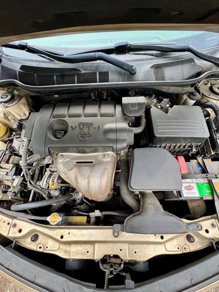 Toyota Camry 4dr Sdn I4 Man LE (Natl) 2011