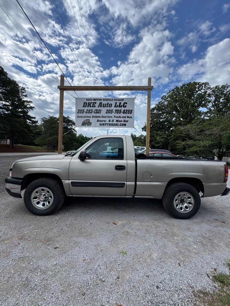 Chevrolet Silverado 1500 Reg Cab 119.0" WB 4WD LS 2003