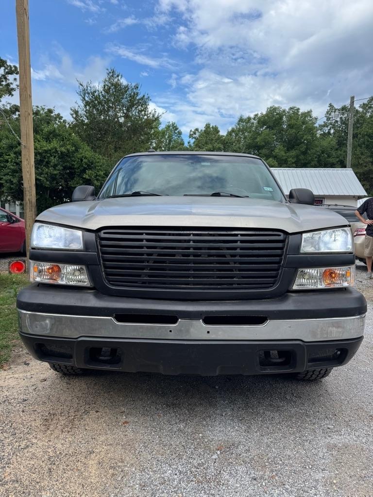 Chevrolet Silverado 1500 Reg Cab 119.0" WB 4WD LS 2003