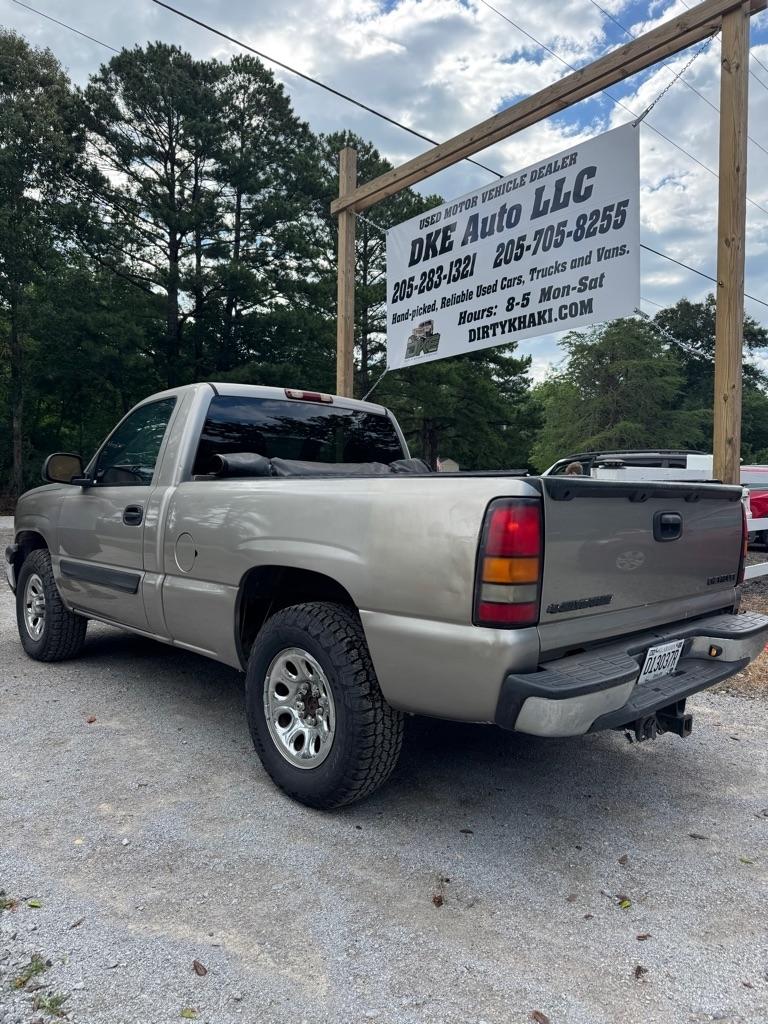 Chevrolet Silverado 1500 Reg Cab 119.0" WB 4WD LS 2003