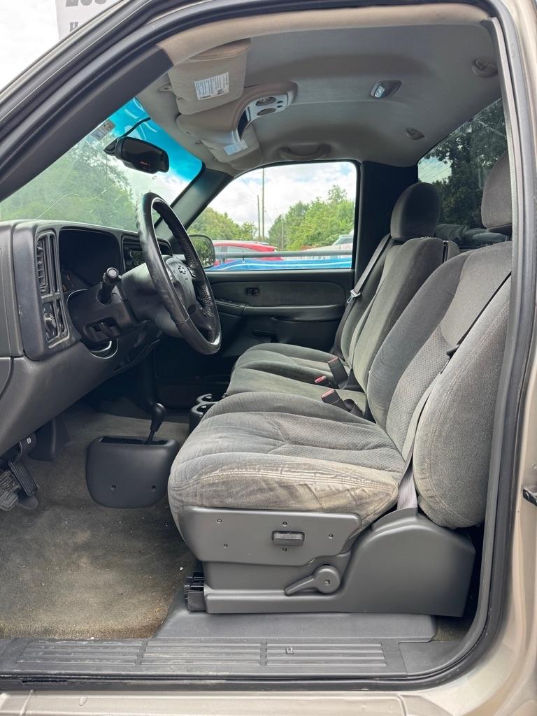 Chevrolet Silverado 1500 Reg Cab 119.0" WB 4WD LS 2003