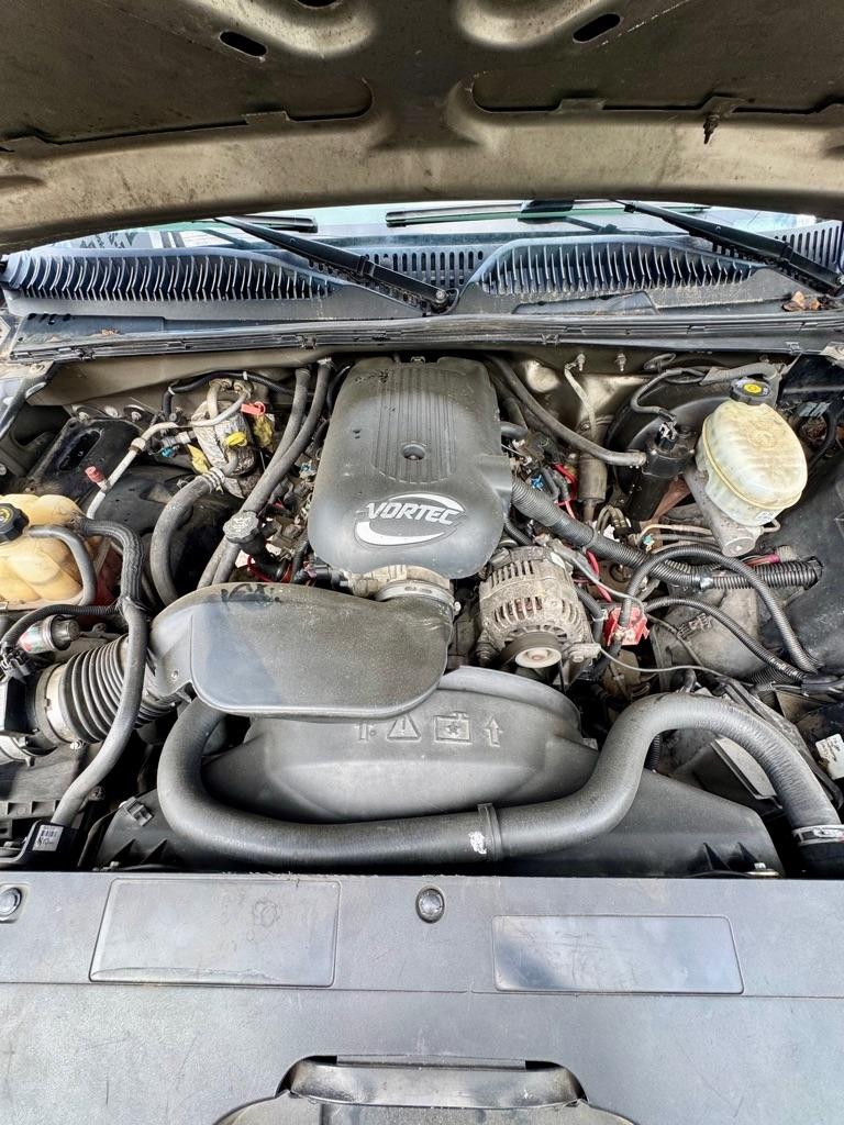 Chevrolet Silverado 1500 Reg Cab 119.0" WB 4WD LS 2003