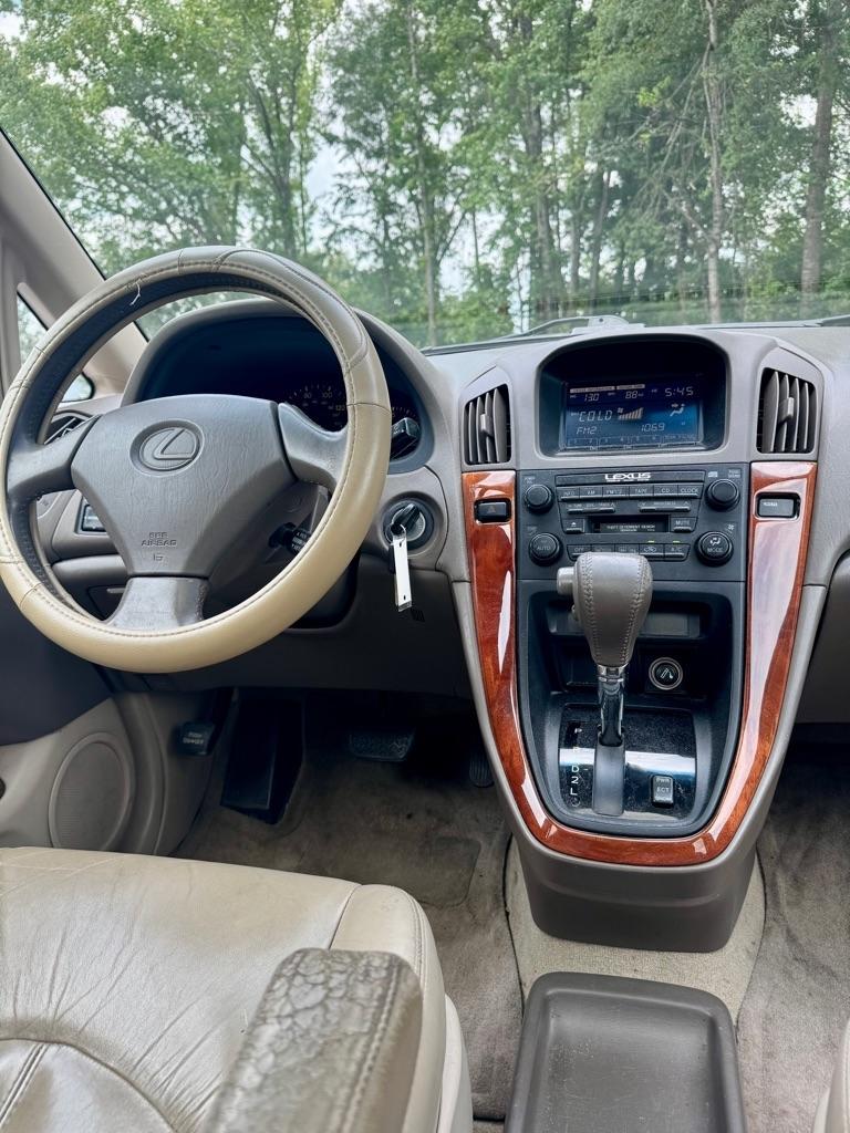 Lexus RX 300 Luxury SUV 4dr SUV 1999