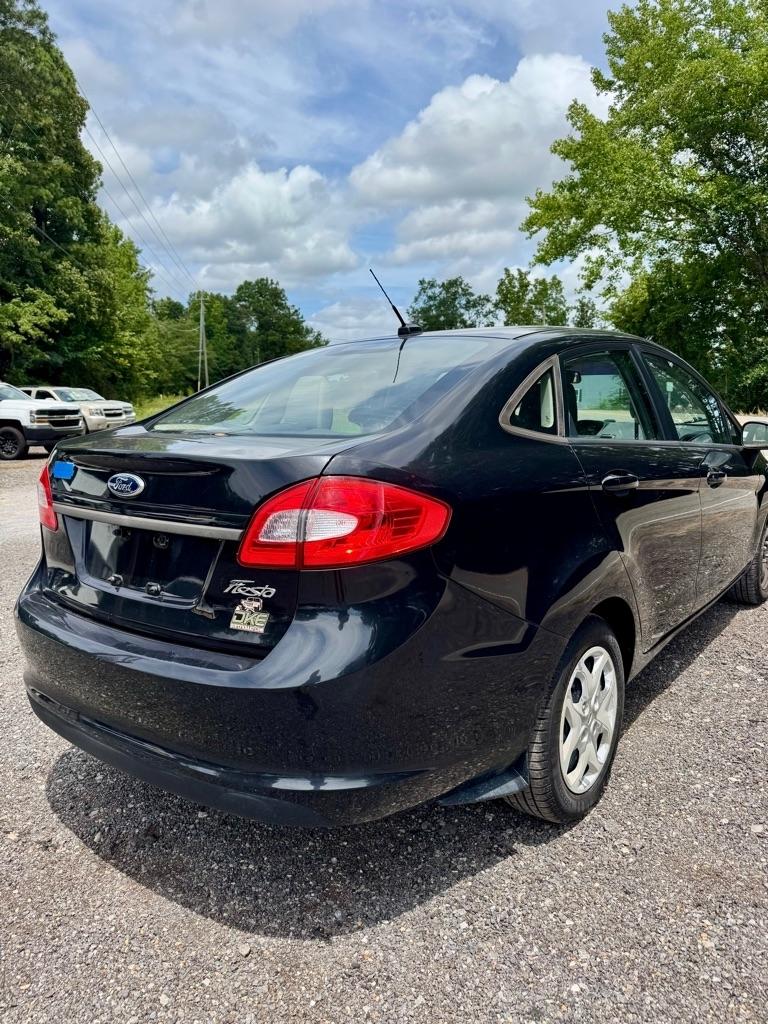 Ford Fiesta 4dr Sdn S 2013