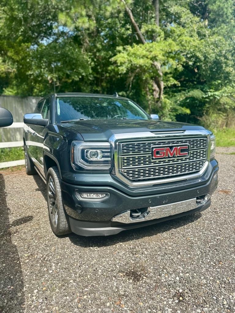 GMC Sierra 1500 4WD Crew Cab 143.5" Denali 2017