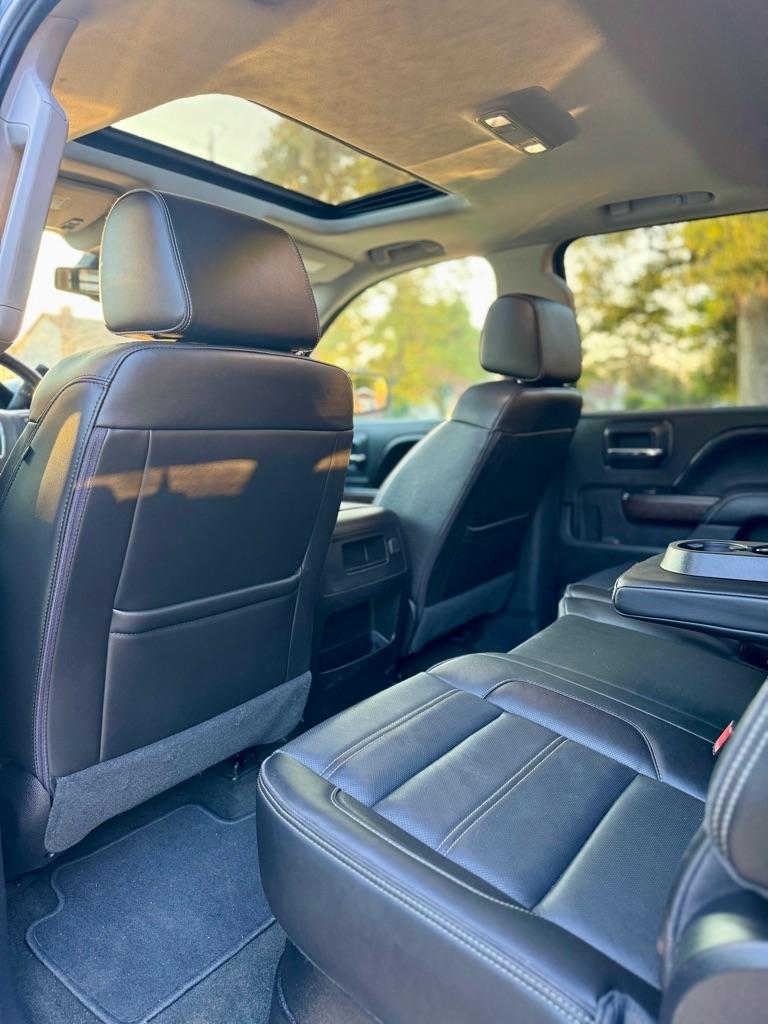 GMC Sierra 1500 4WD Crew Cab 143.5" Denali 2017