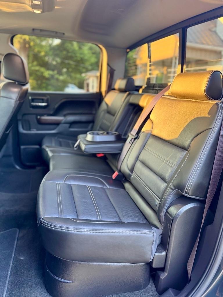 GMC Sierra 1500 4WD Crew Cab 143.5" Denali 2017
