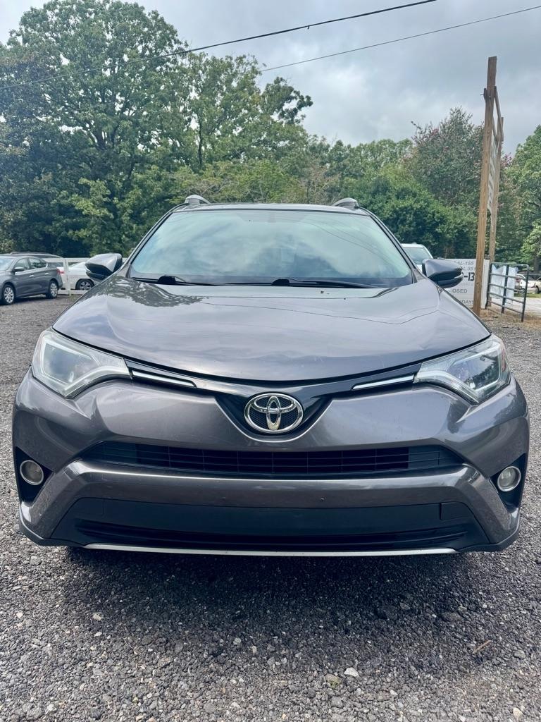 Toyota RAV4 FWD 4dr XLE (Natl) 2016