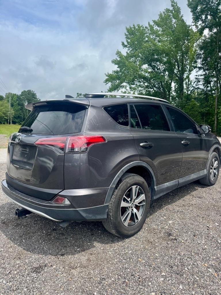 Toyota RAV4 FWD 4dr XLE (Natl) 2016