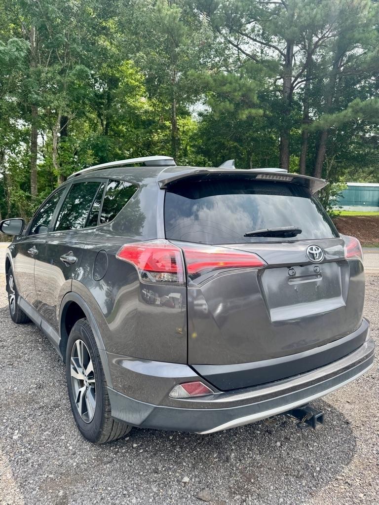 Toyota RAV4 FWD 4dr XLE (Natl) 2016