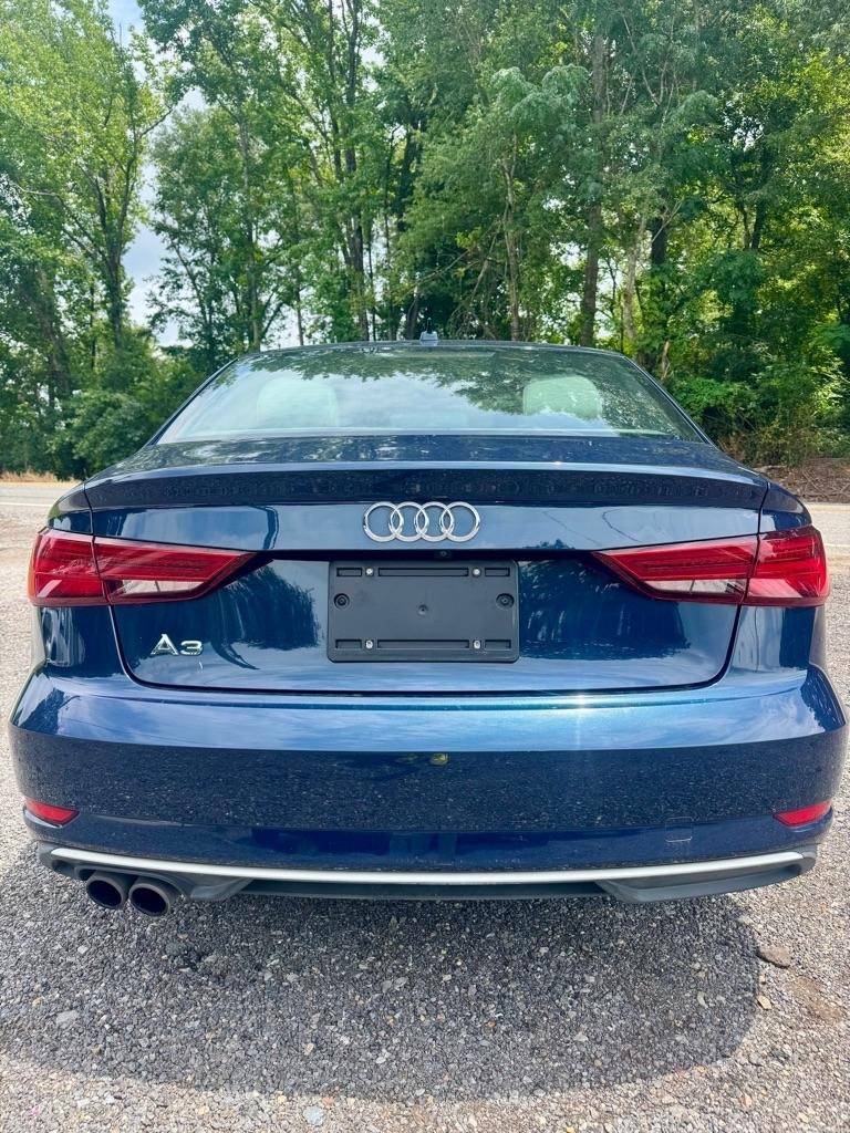 Audi A3 Sedan 2.0 TFSI Tech Premium FWD 2018