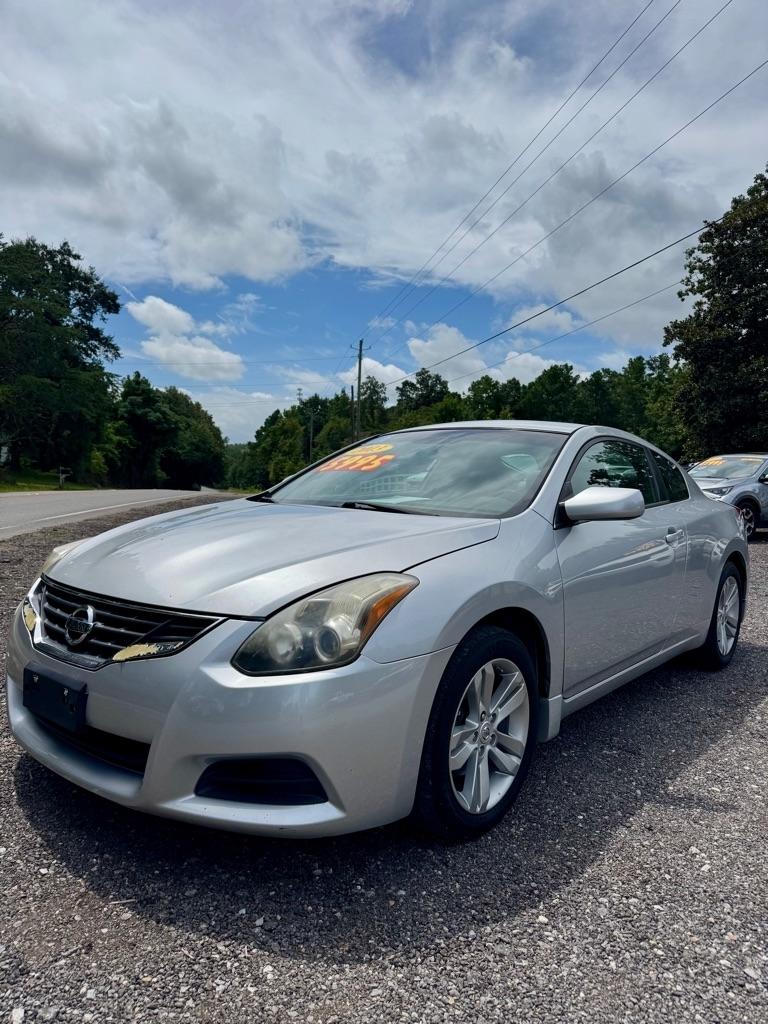Nissan Altima 2dr Cpe I4 2.5 S 2013