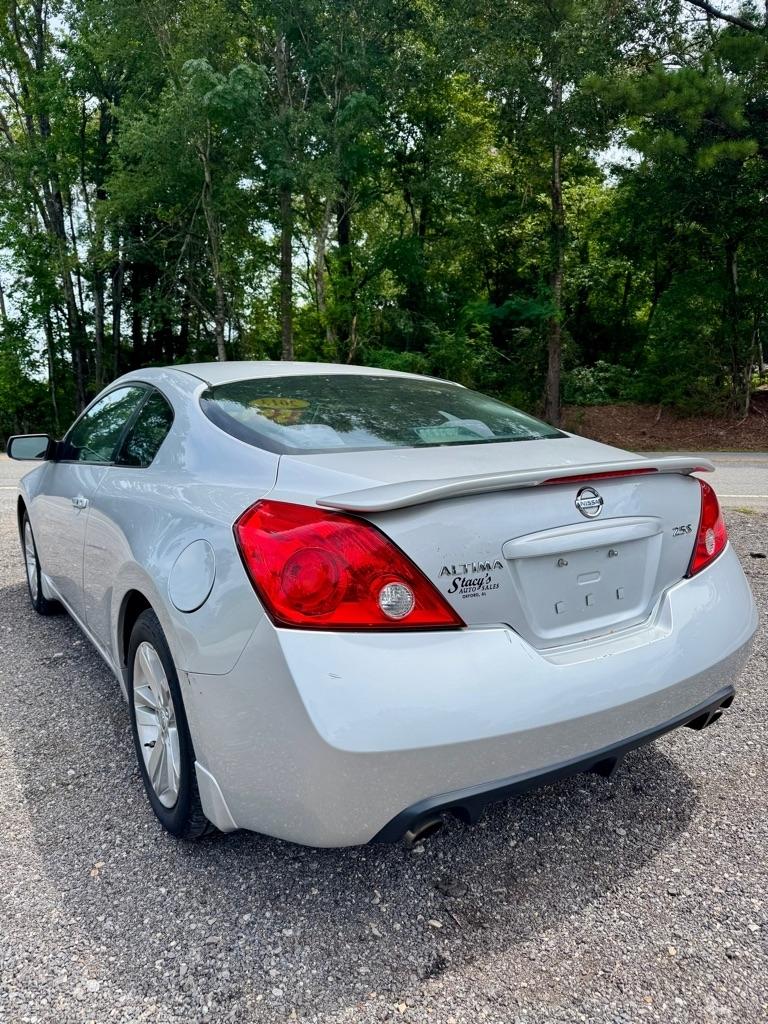 Nissan Altima 2dr Cpe I4 2.5 S 2013
