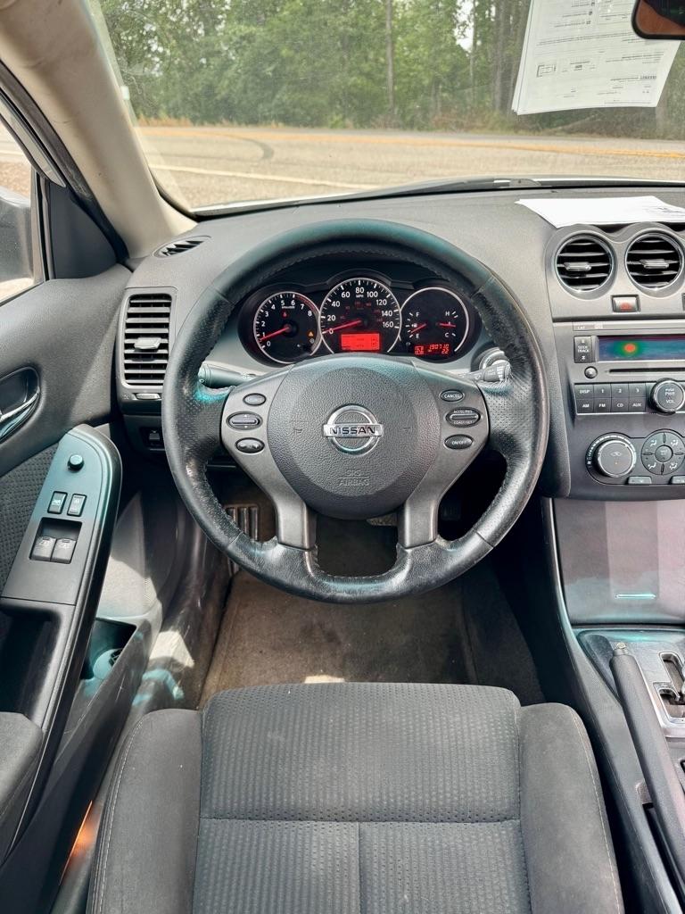 Nissan Altima 2dr Cpe I4 2.5 S 2013