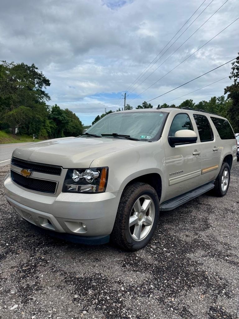 2012 Chevrolet Suburban 4WD 4dr 1500 LT