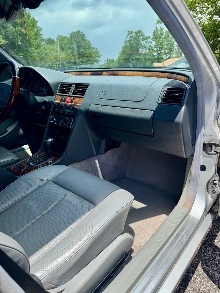 Mercedes-Benz C-Class 4dr Sdn 2.8L 1998