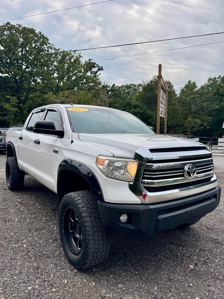 Toyota Tundra 4WD TRD Pro CrewMax 5.5' Bed 5.7L FFV (Natl) 2017