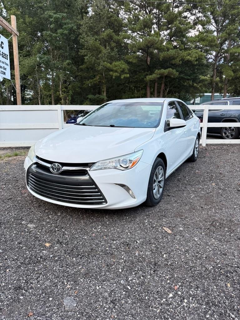 Toyota Camry 4dr Sdn I4 Auto SE w/Special Edition Pkg (Natl) 2016