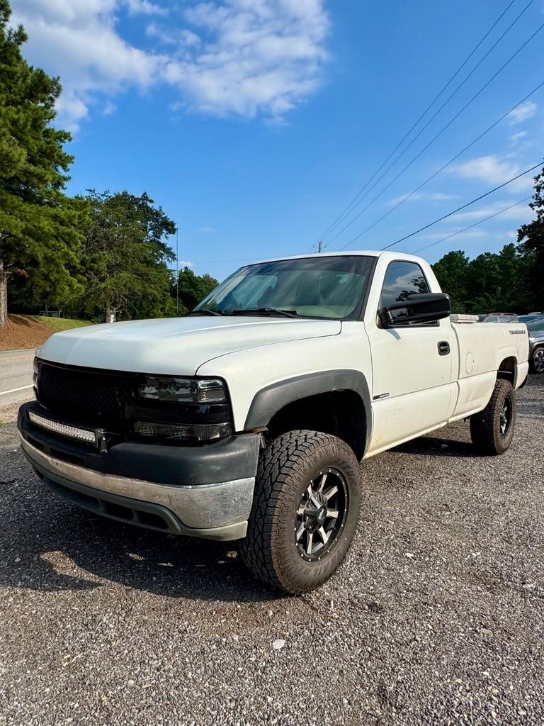 2001 Chevrolet Silverado 2500HD Reg Cab 133" WB