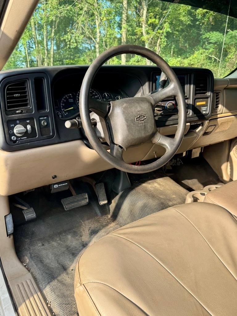 Chevrolet Silverado 2500HD Reg Cab 133" WB 2001