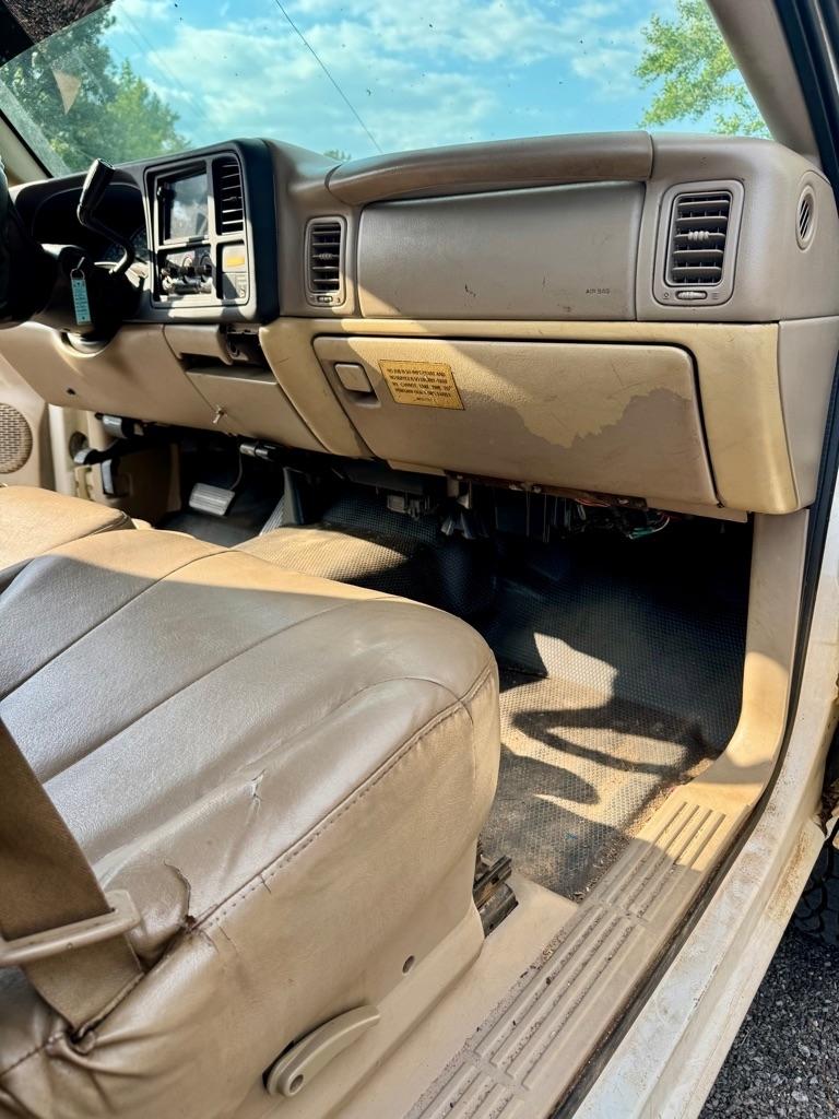 Chevrolet Silverado 2500HD Reg Cab 133" WB 2001