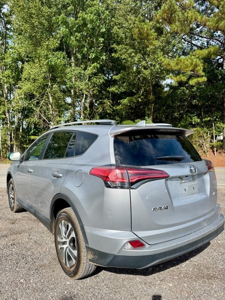 Toyota RAV4 FWD 4dr LE (Natl) 2016
