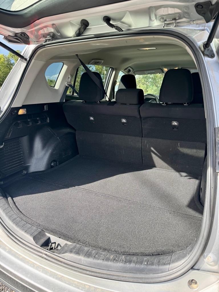 Toyota RAV4 FWD 4dr LE (Natl) 2016