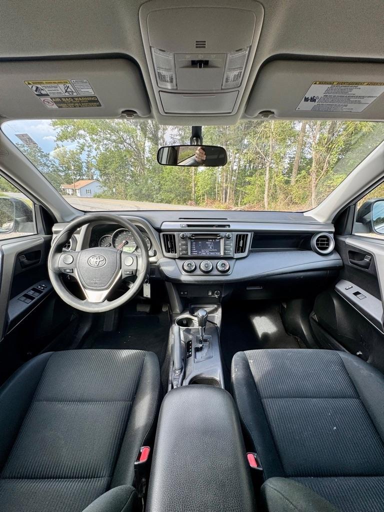 Toyota RAV4 FWD 4dr LE (Natl) 2016