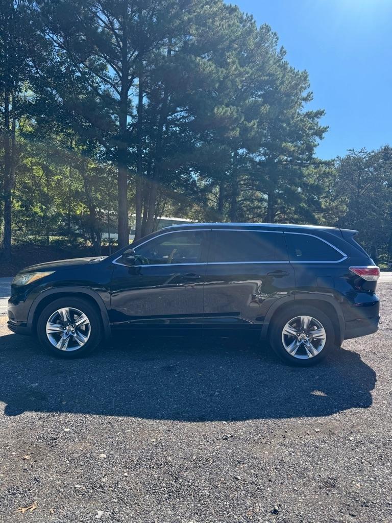 Toyota Highlander FWD 4dr V6 Limited (Natl) 2015