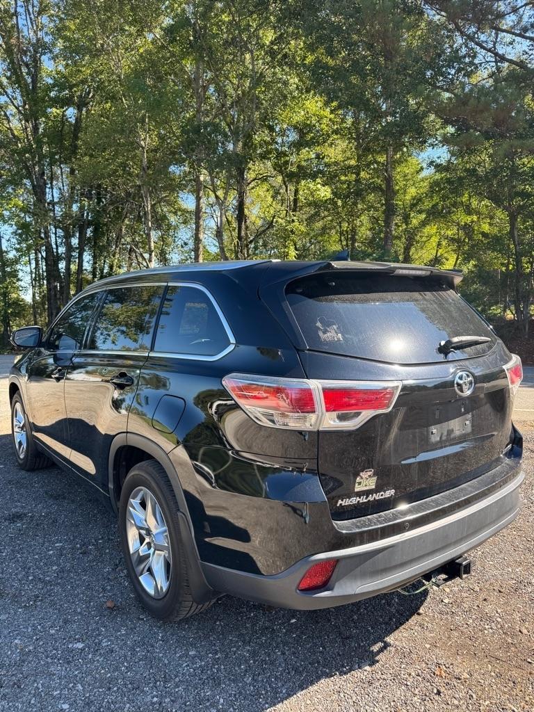 Toyota Highlander FWD 4dr V6 Limited (Natl) 2015