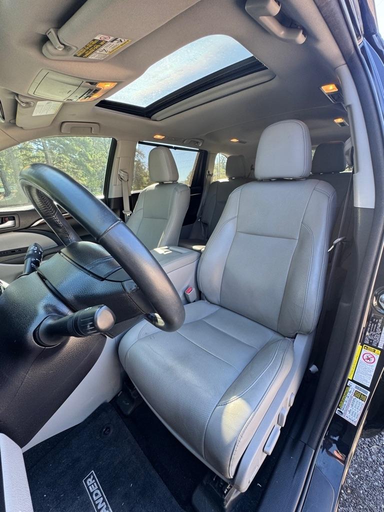 Toyota Highlander FWD 4dr V6 Limited (Natl) 2015