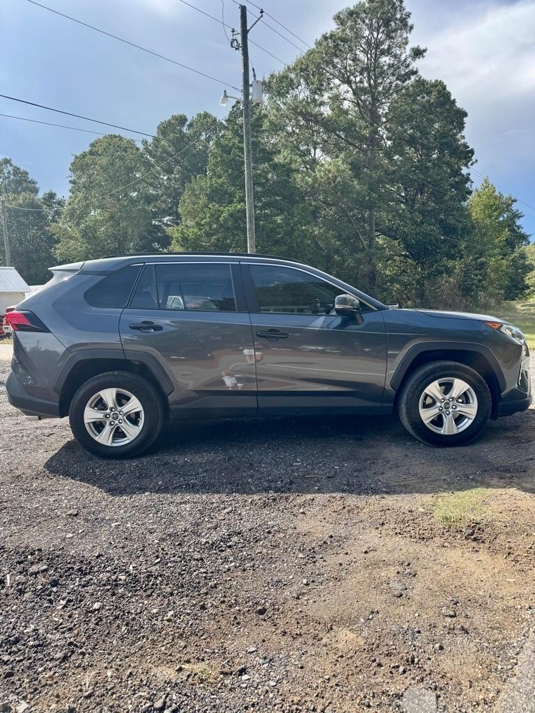 Toyota RAV4 XLE AWD (Natl) 2019