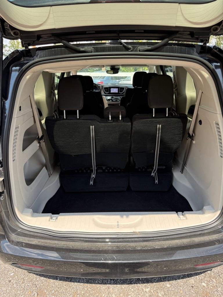 Chrysler Voyager LX FWD 2024