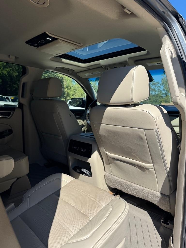 GMC Yukon 2WD 4dr Denali 2019