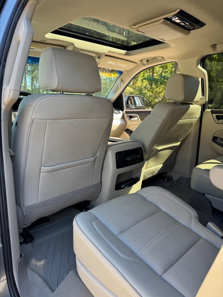 GMC Yukon 2WD 4dr Denali 2019