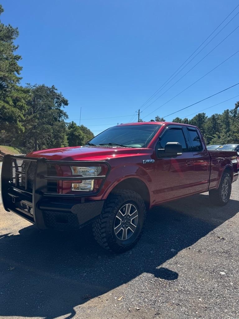 2015 Ford F-150 4WD SuperCab 145" XLT