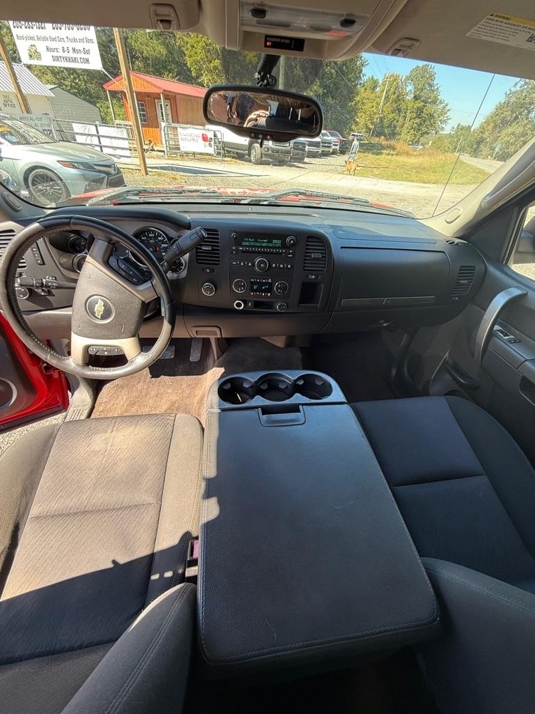 Chevrolet Silverado 1500 4WD Ext Cab 143.5" LT 2012
